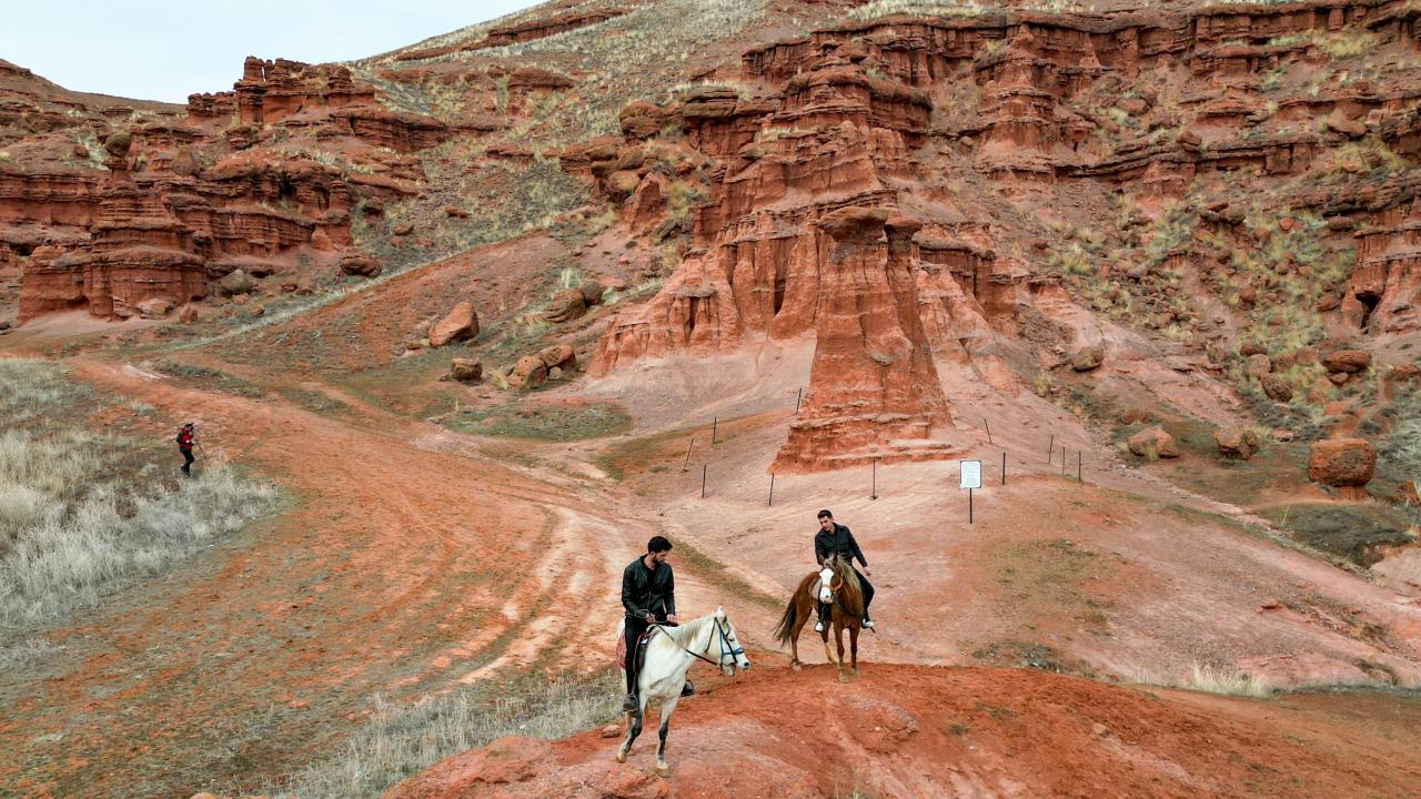 Foto - Kırmızı Periler Diyarı, doğaseverleri atlı safariyle buluşturuyor
