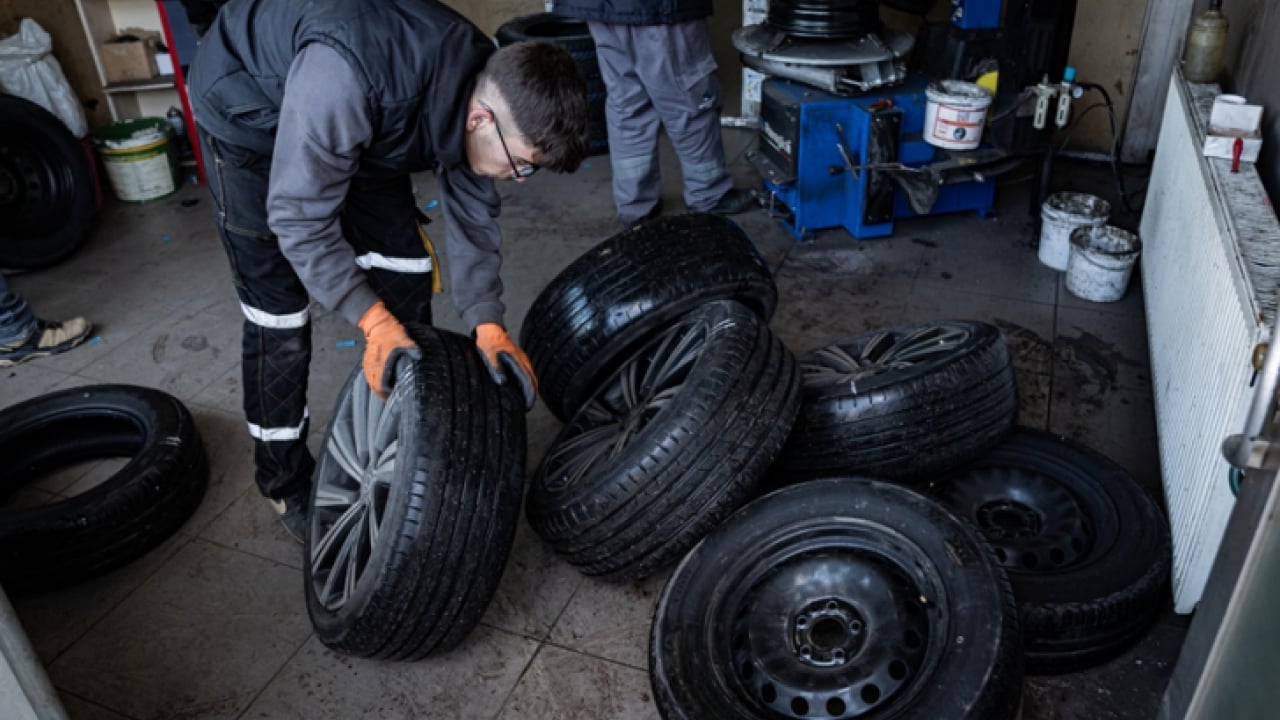 Foto - Kış lastiği uygulaması başlıyor: Yolda kalıp kimseyi mağdur etmeyin!