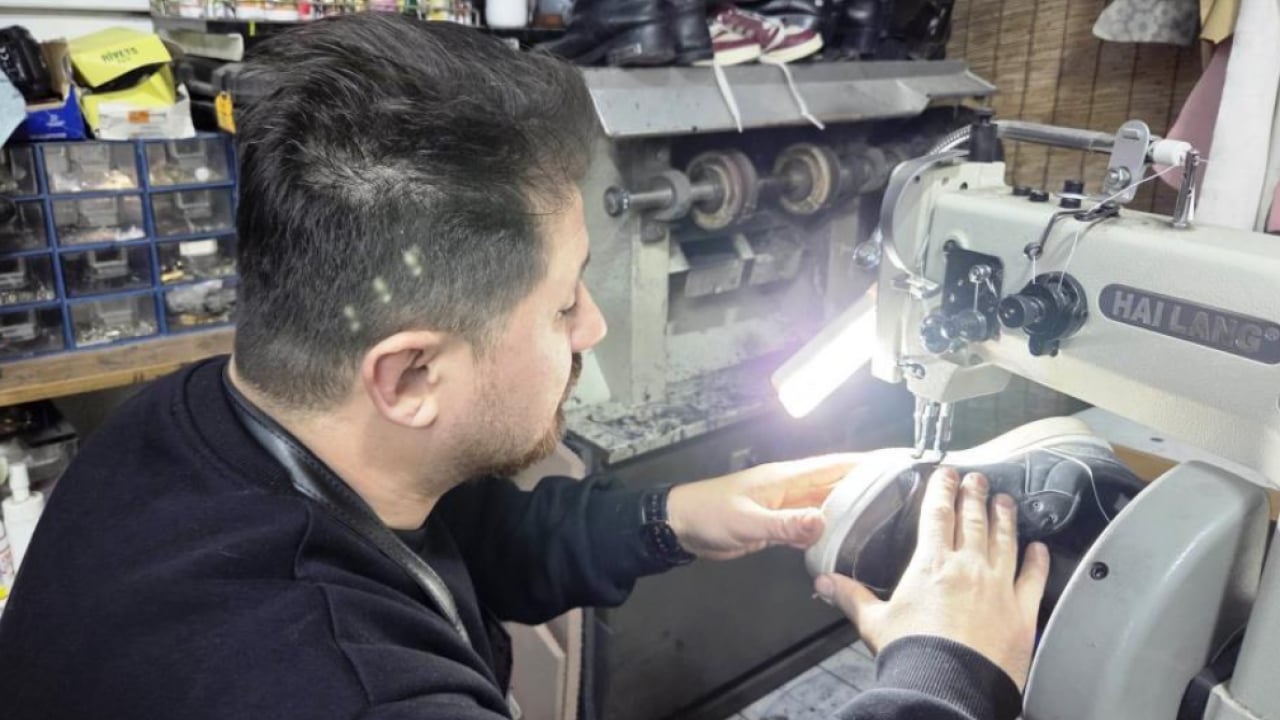 Foto - Kışın gelmesi ayakkabı tamircilerine yaradı