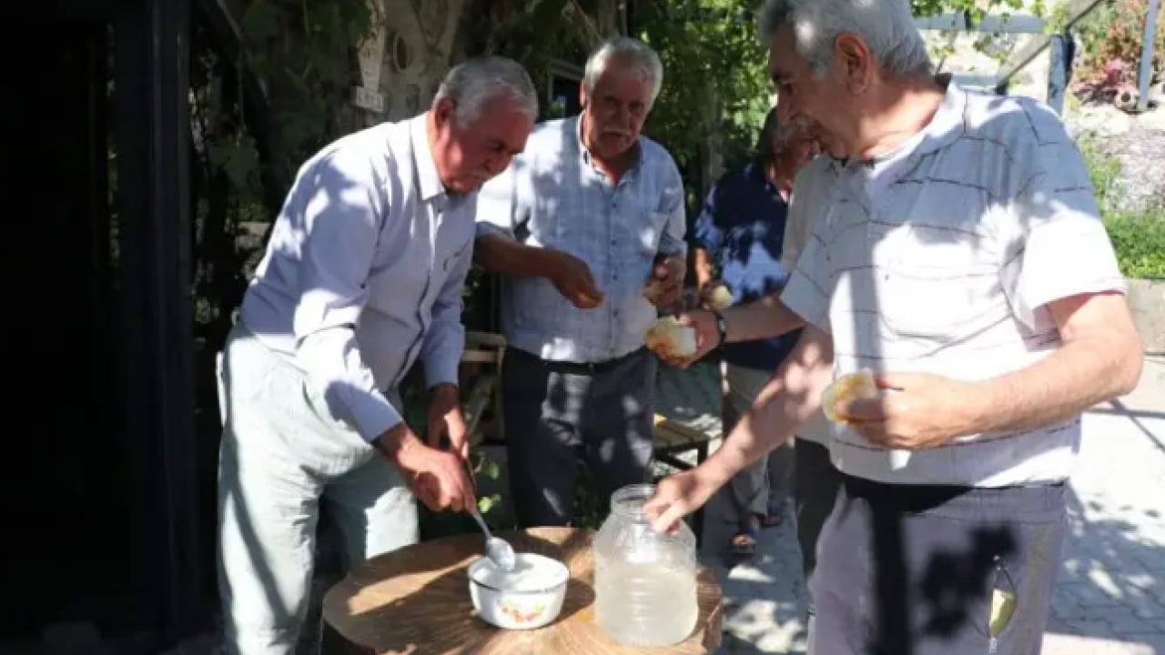 Foto - Kışın gömüp yazın yiyorlar! Kayseri'nin serinleten geleneği!