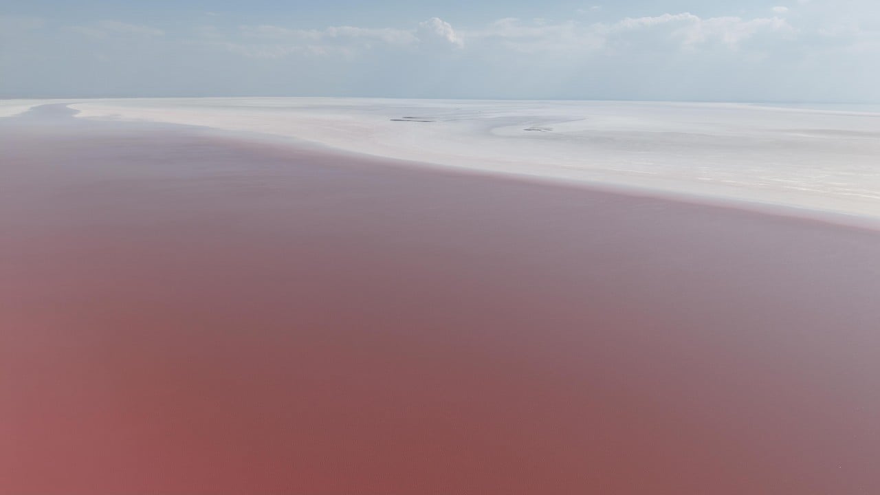 Foto - Kışın mavi yazın pembe! Göl değil sanki sanat eseri