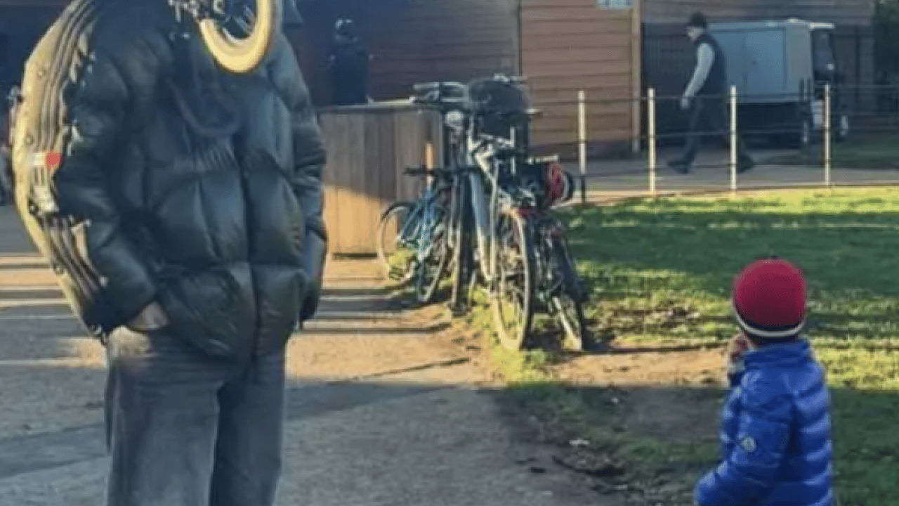 Foto - Kıvanç Tatlıtuğ'dan büyük vefa: Hepsine sahip çıktı!