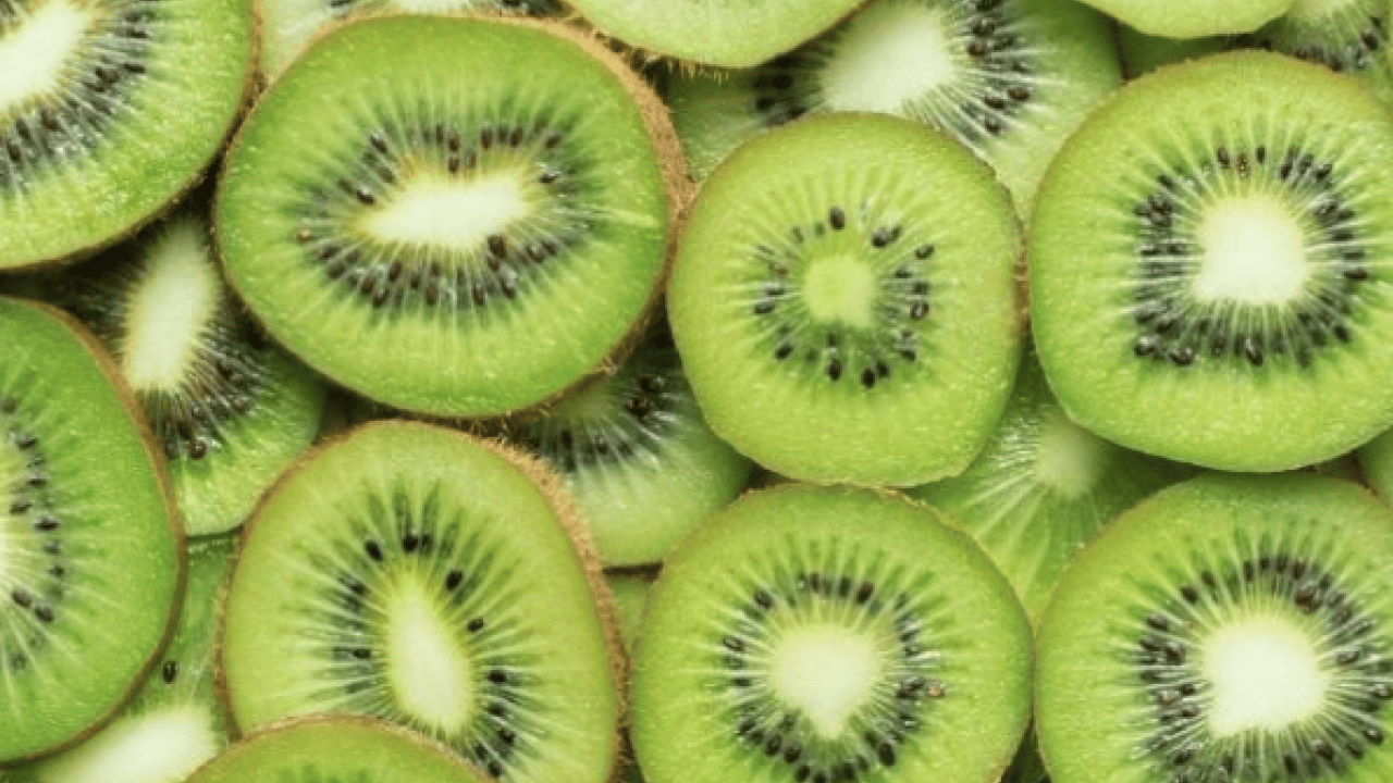 Foto - Kivi deyip geçmeyin! Maske yaparak uygulanabilir: Lekeleri siliyor, Hücreleri onarıyor