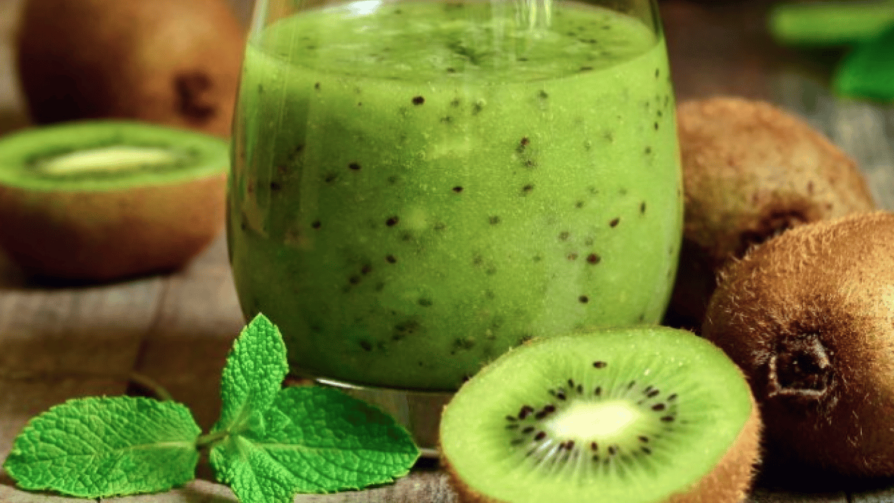 Foto - Kivi deyip geçmeyin! Maske yaparak uygulanabilir: Lekeleri siliyor, Hücreleri onarıyor