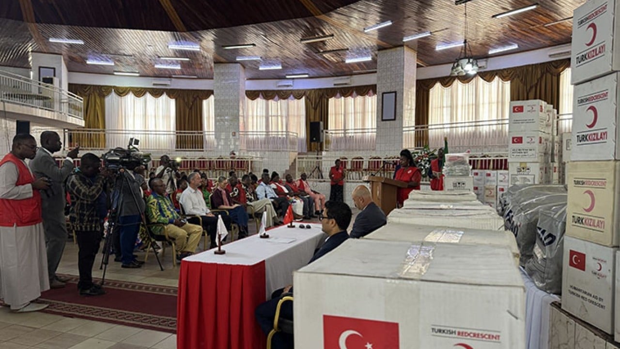 Foto - Kızılay'ın eli Kamerun'a kadar uzandı