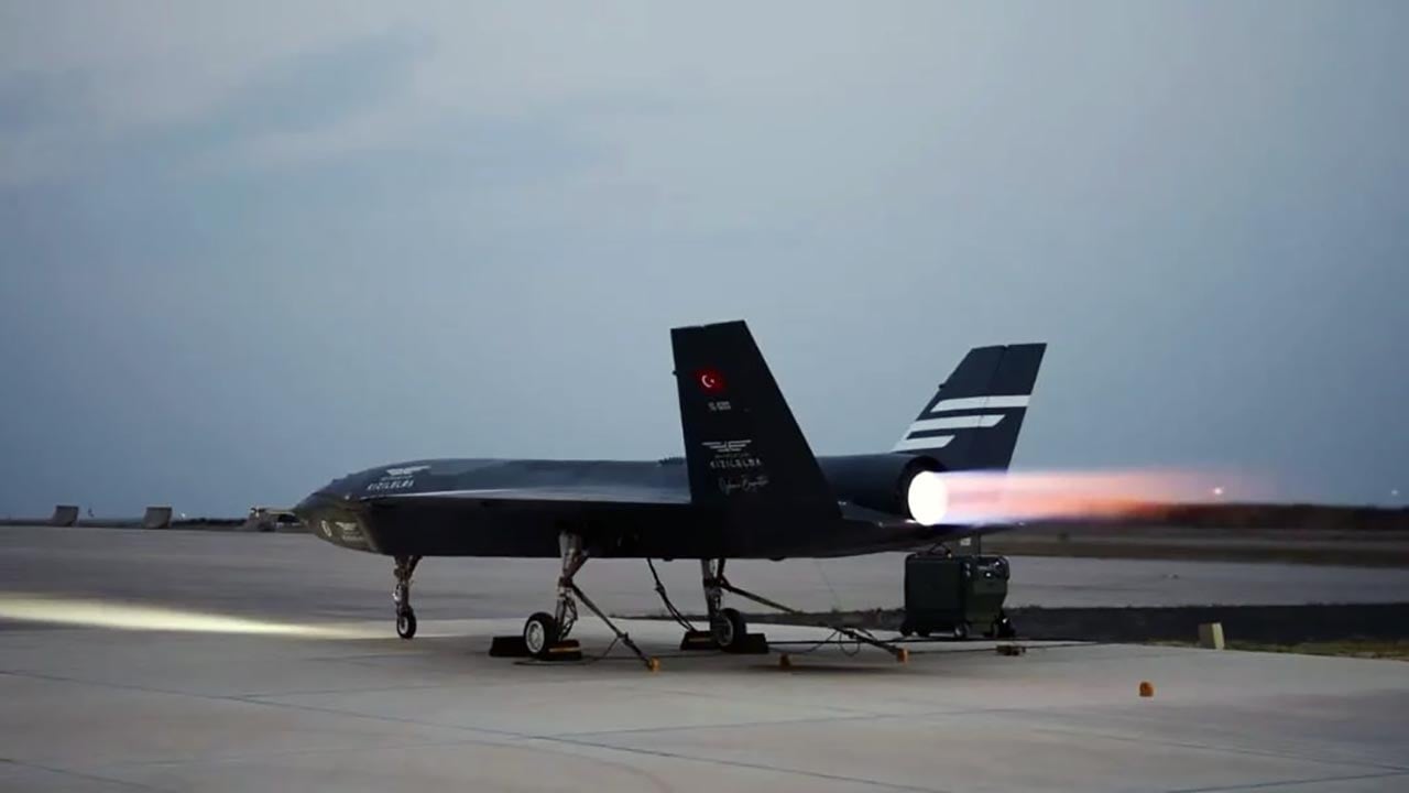 Foto - Kızılelma mı, MQ-28 Ghost Bat mı?