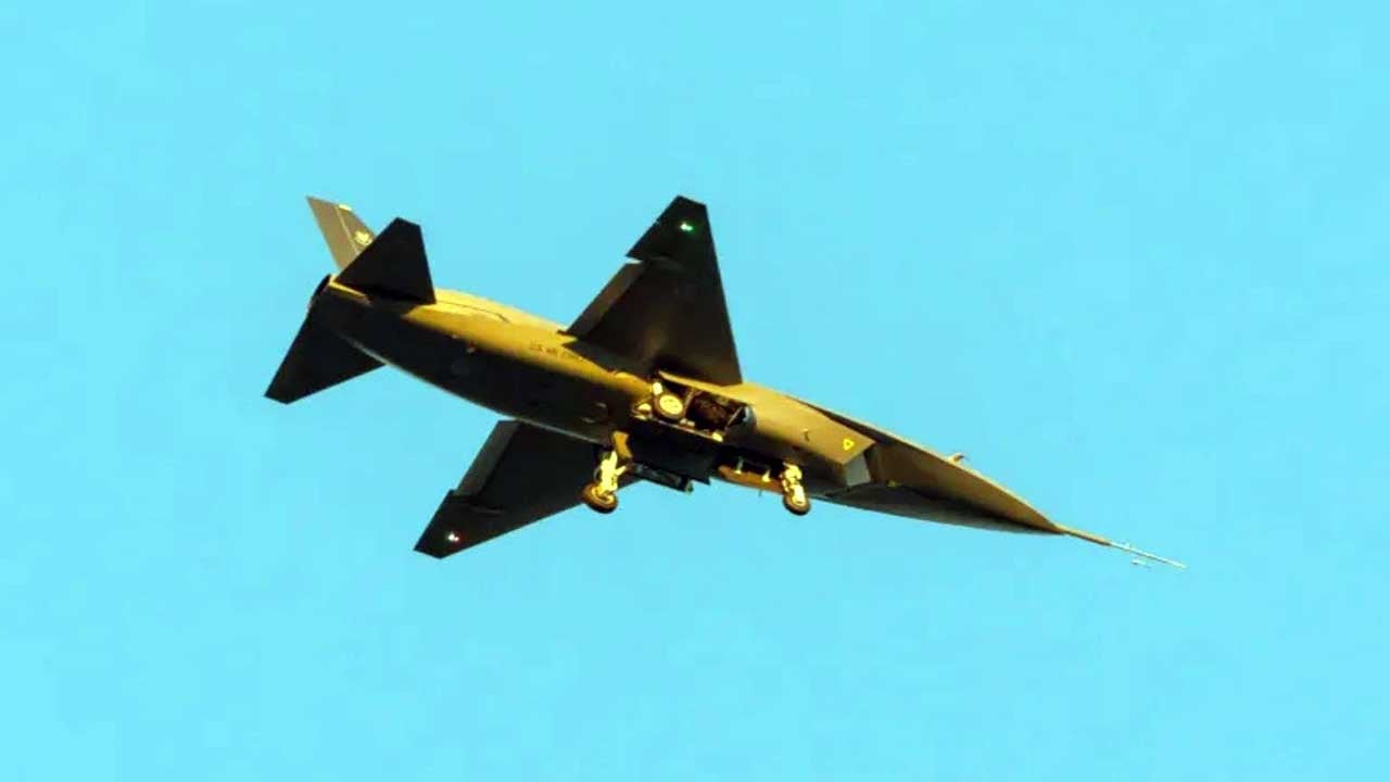 Foto - KIZILELMA'nın rakibi YFQ-44A ilk uçuşunu tamamladı