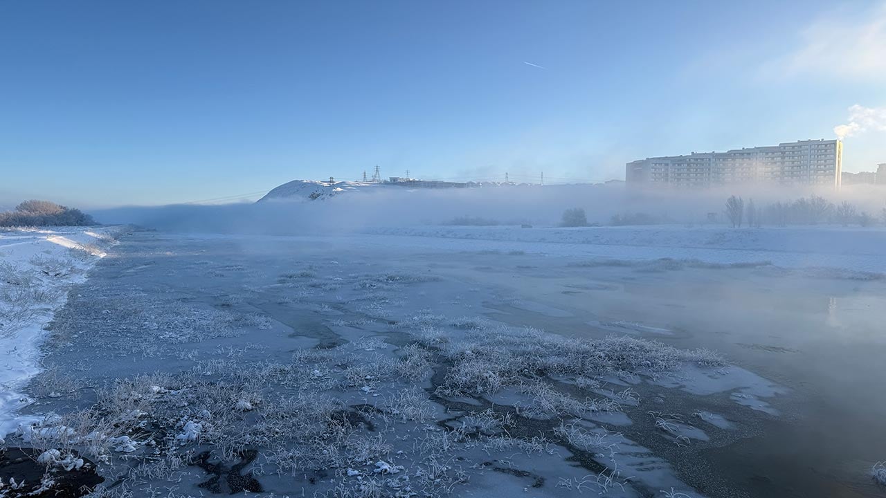 Foto - Kızılırmak adeta dondu kaldı! Sivas'ta termometreler eksi 19'u gördü: Dev nehrin yüzeyi buzla kaplanırken ortaya çıkan görüntüler herkesi şaşırttı