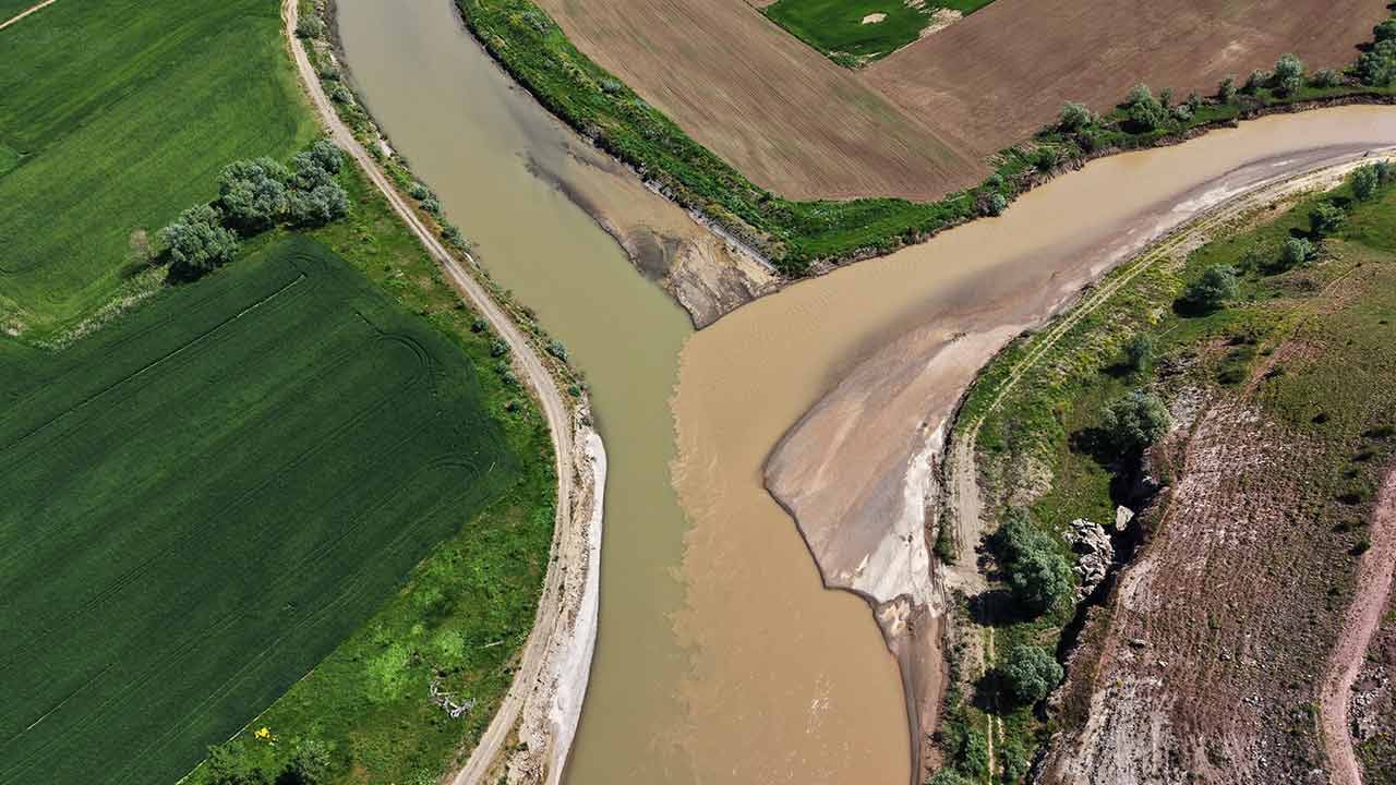 Foto - Kızılırmak ile Acısu Irmağı'nın kesiştiği nokta hayran bıraktı
