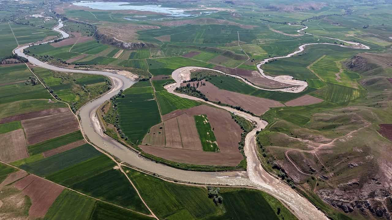 Foto - Kızılırmak ile Acısu Irmağı'nın kesiştiği nokta hayran bıraktı