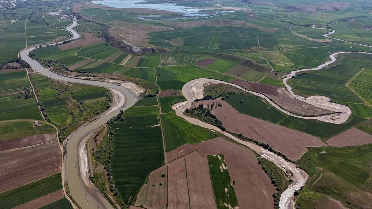 Foto - Kızılırmak ile Acısu Irmağı'nın kesiştiği nokta hayran bıraktı