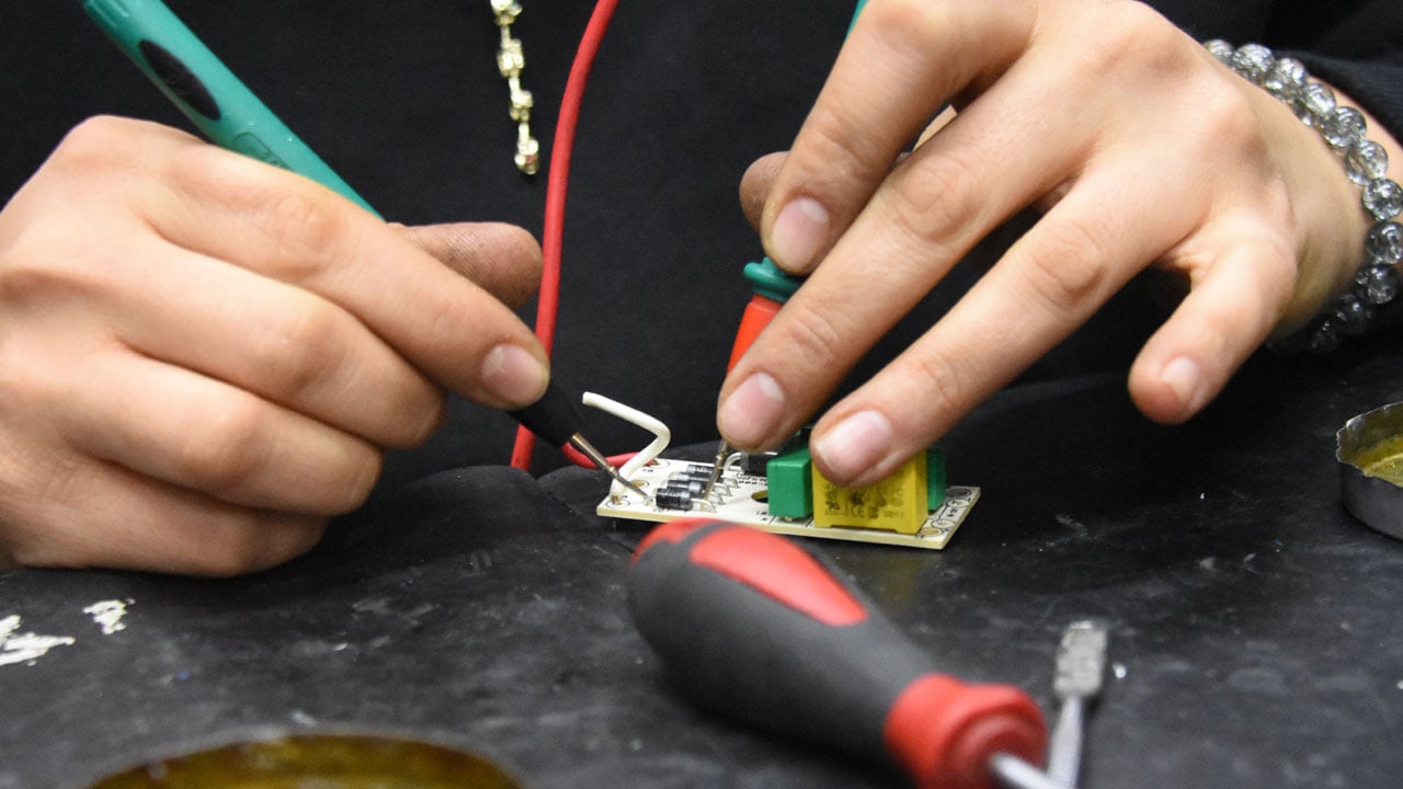 Foto - Kızlarına meslek kazandırdı! 50 yıllık usta ezber bozuyor