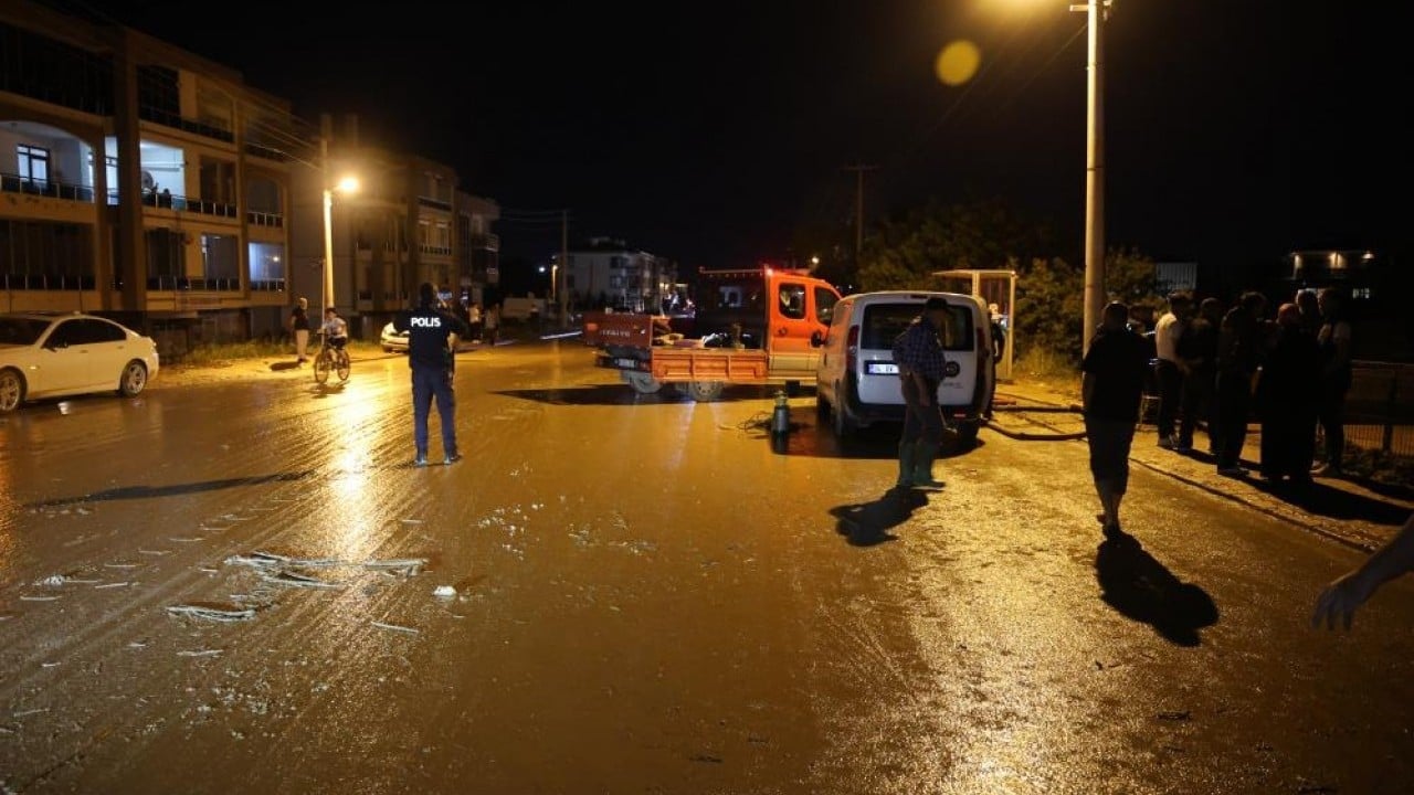 Foto - Koca ilçe sular altında kaldı Gece yarısı sel baskını ile uyandılar