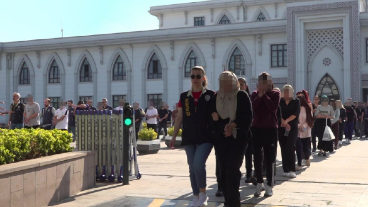 Foto - Kocaeli merkezli dev operasyon! 6,6 milyarlık vurgun: 101 müptezel kodese tıkıldı