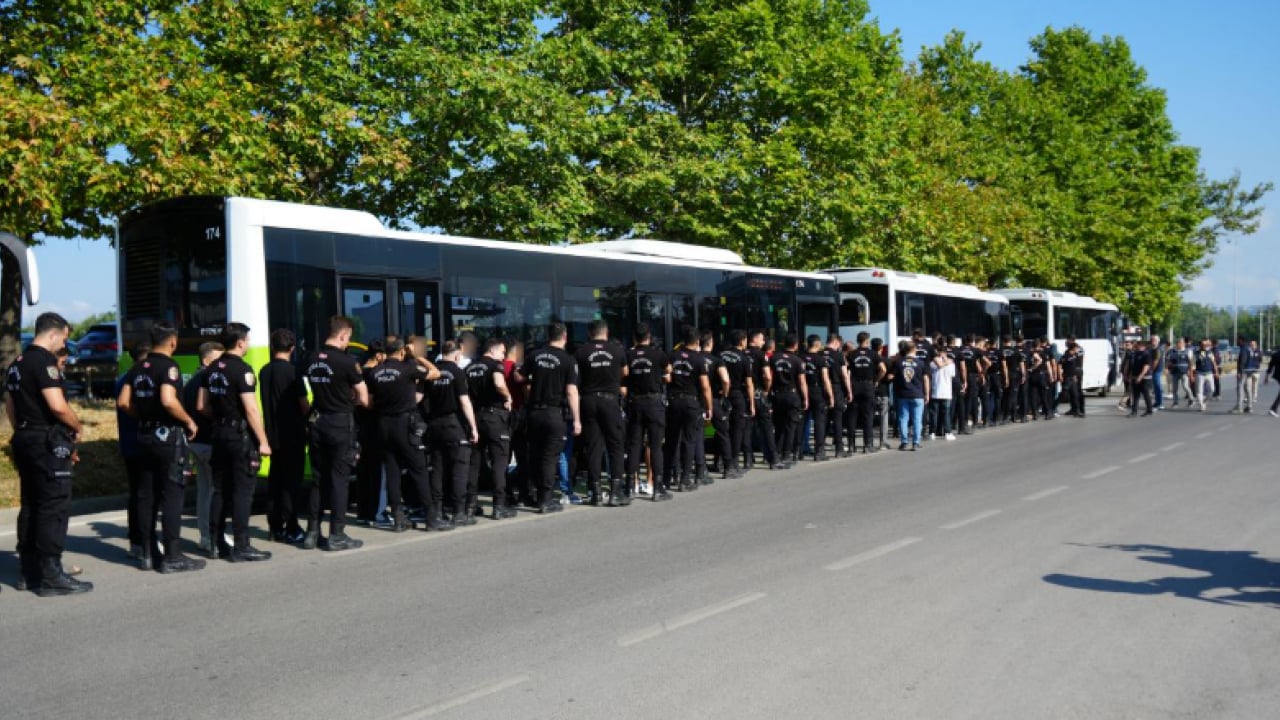 Foto - Kocaeli merkezli dev operasyon! 6,6 milyarlık vurgun: 101 müptezel kodese tıkıldı