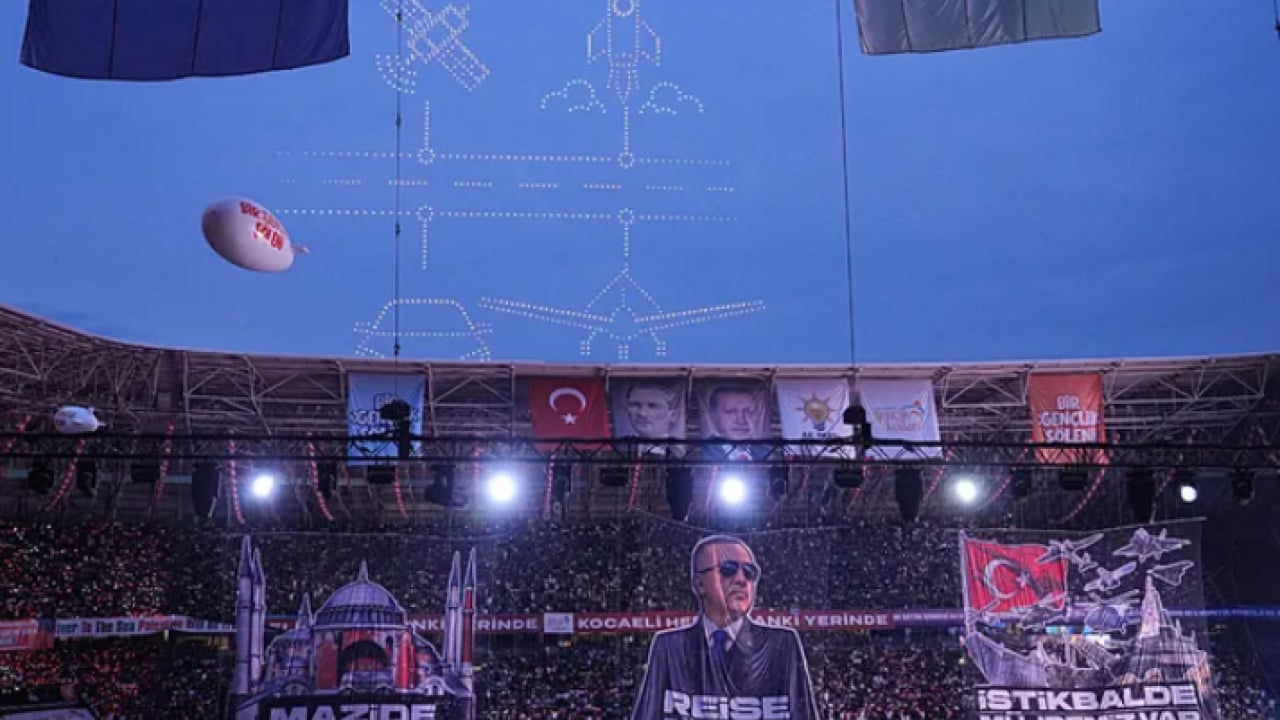 Foto - Kocaeli’de gençler coştu: ERDOĞAN’a dev koreografi