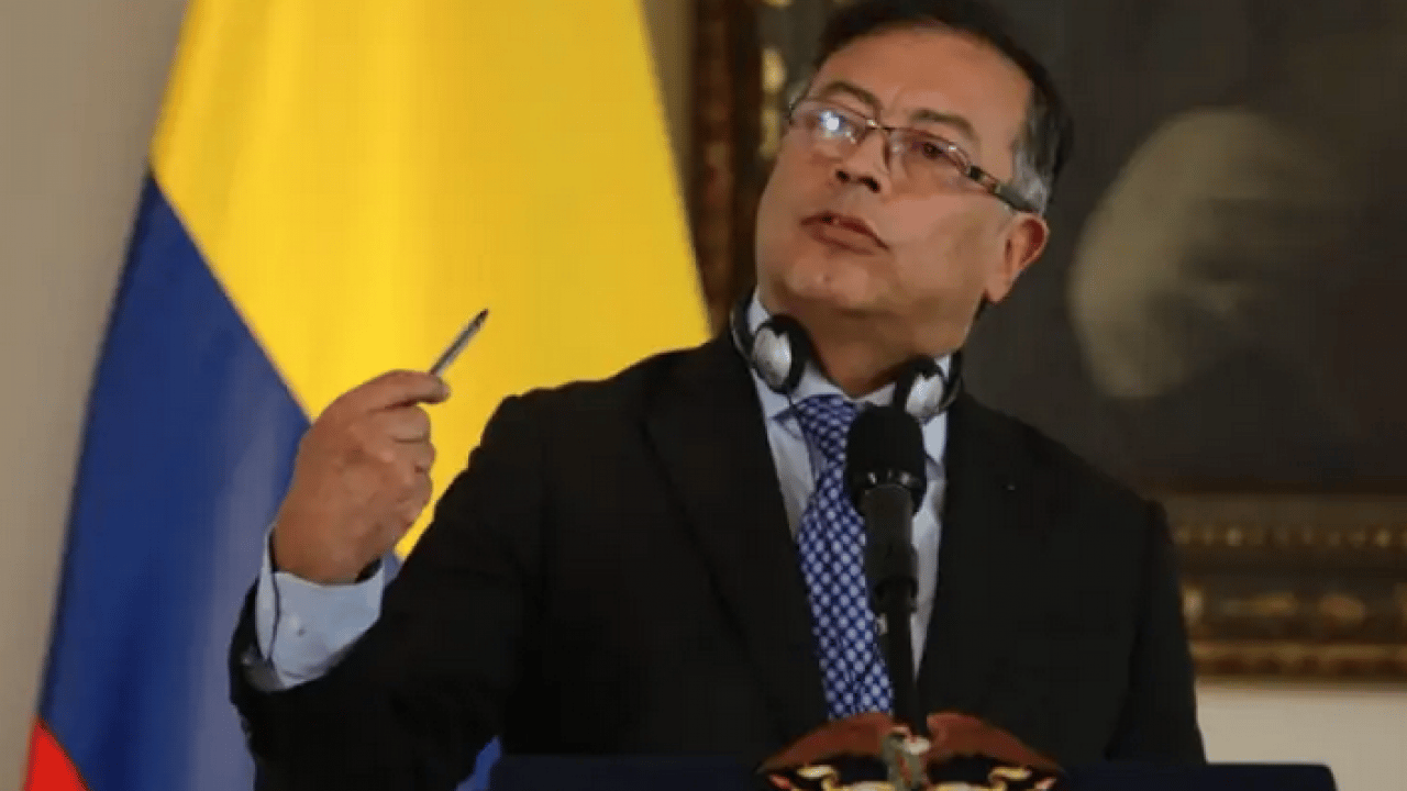 Foto - Kolombiya Lideri Petro'dan Trump'a zehir zemberek yanıt! Tepki gösterdi: Kaba ve cahilsiniz 