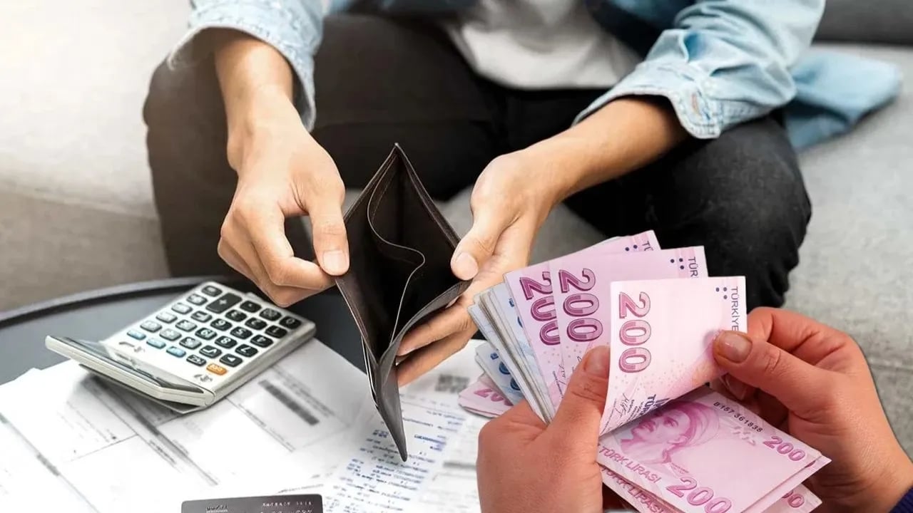 Komisyondan geçti bile! Emekliler "Halimiz ne olacak" diye beklerken, bambaşka bir kesime tam 30 bin lira zam yapılıyor 