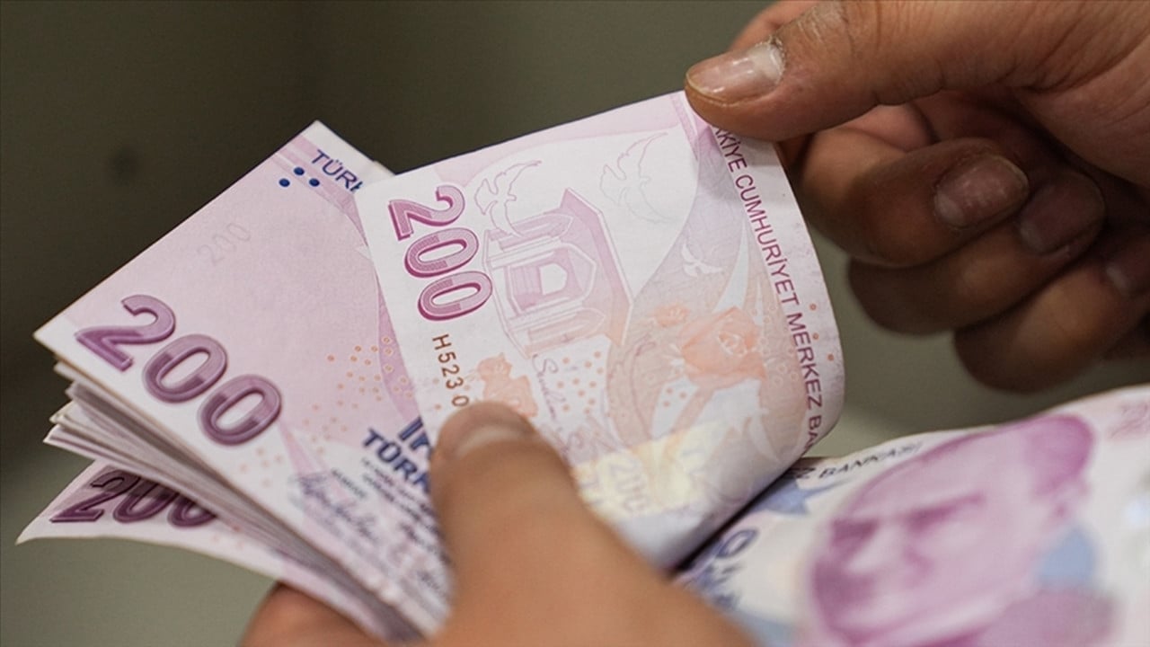 Foto - Komisyondan geçti bile! Emekliler "Halimiz ne olacak" diye beklerken, bambaşka bir kesime tam 30 bin lira zam yapılıyor 