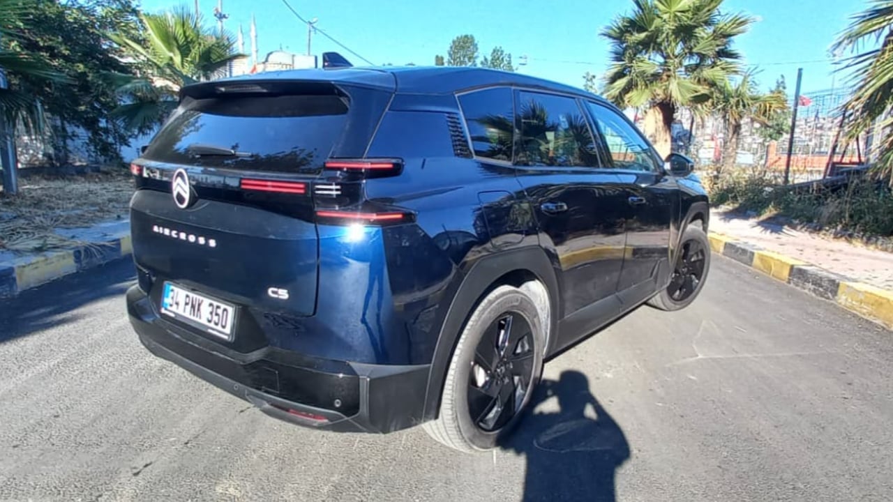 Foto - Konfor DNA’sında, teknoloji artık en güçlü silahı! Bu SUV sizi şaşırtabilir! Hibrit güçle gelen yeni nesil Citroën C5 Aircross