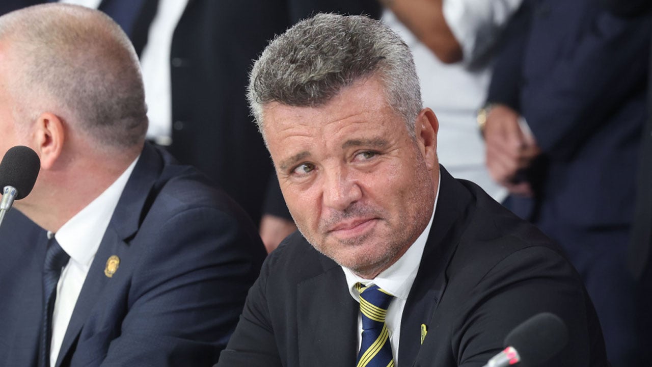 Foto - Kongre, seçim, hoca derken... Yönetim ayakta uyudu, Fenerbahçeli oyuncu Trabzonspor ile anlaştı!