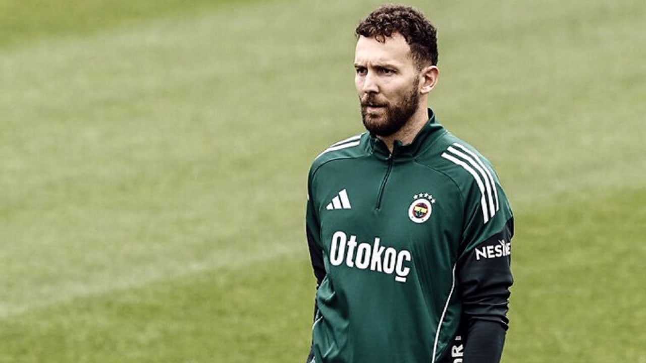 Foto - Kongre, seçim, hoca derken... Yönetim ayakta uyudu, Fenerbahçeli oyuncu Trabzonspor ile anlaştı!
