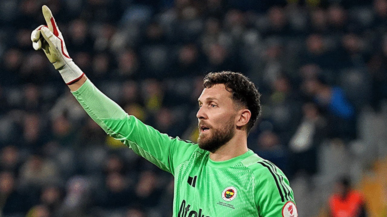 Foto - Kongre, seçim, hoca derken... Yönetim ayakta uyudu, Fenerbahçeli oyuncu Trabzonspor ile anlaştı!