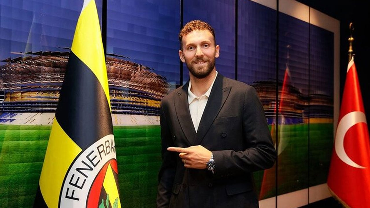 Foto - Kongre, seçim, hoca derken... Yönetim ayakta uyudu, Fenerbahçeli oyuncu Trabzonspor ile anlaştı!