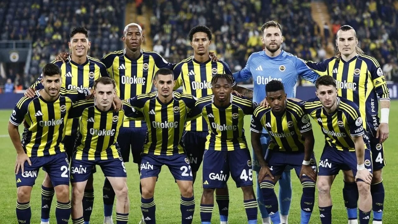 Foto - Kongre, seçim, hoca derken... Yönetim ayakta uyudu, Fenerbahçeli oyuncu Trabzonspor ile anlaştı!
