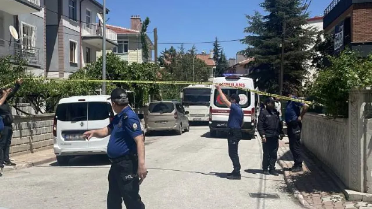 Foto - Konya'da aile faciası: Annesini 20, babasını 10 bıçak darbesiyle katletti! 