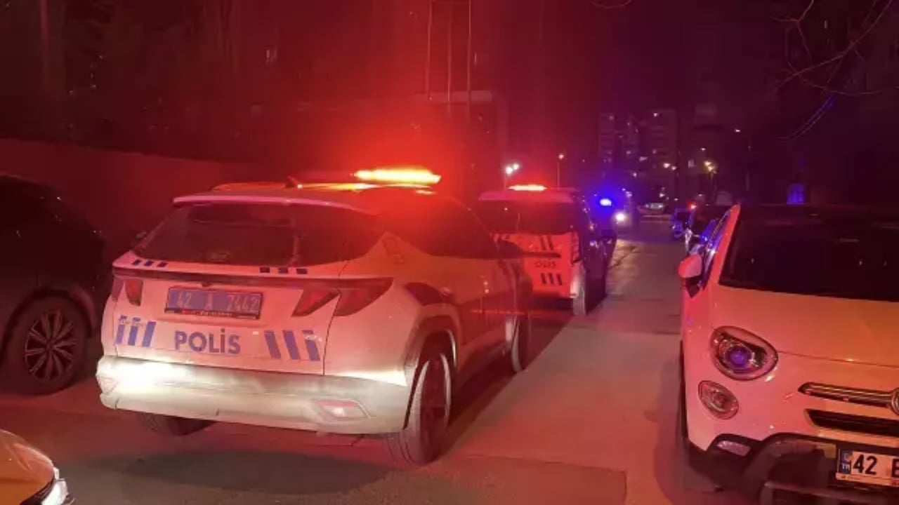 Foto - Konya’da kan donduran aile faciası! Önce kız kardeşi ile annesine, sonra da kendi kafasına sıktı 