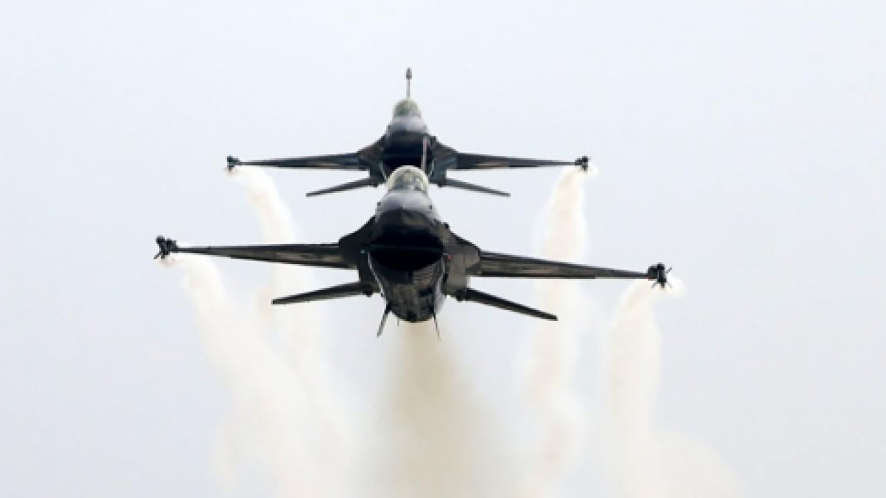 Foto - Konya’da nefes kesen gövde gösterisi: Gökyüzünde çelikten pençe, dosta güven düşmana korku