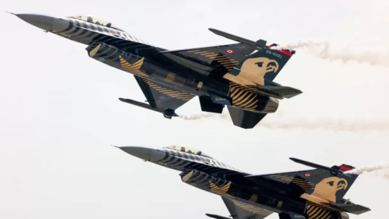 Foto - Konya’da nefes kesen gövde gösterisi: Gökyüzünde çelikten pençe, dosta güven düşmana korku