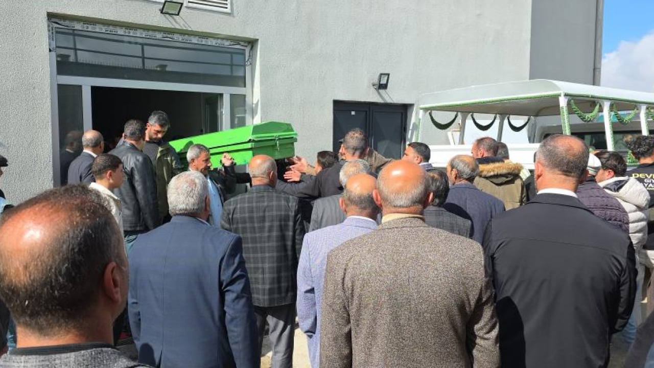 Foto - Köpekperest zihniyetin kanlı bedeli: 5 yaşındaki Hamza, toprağa verildi