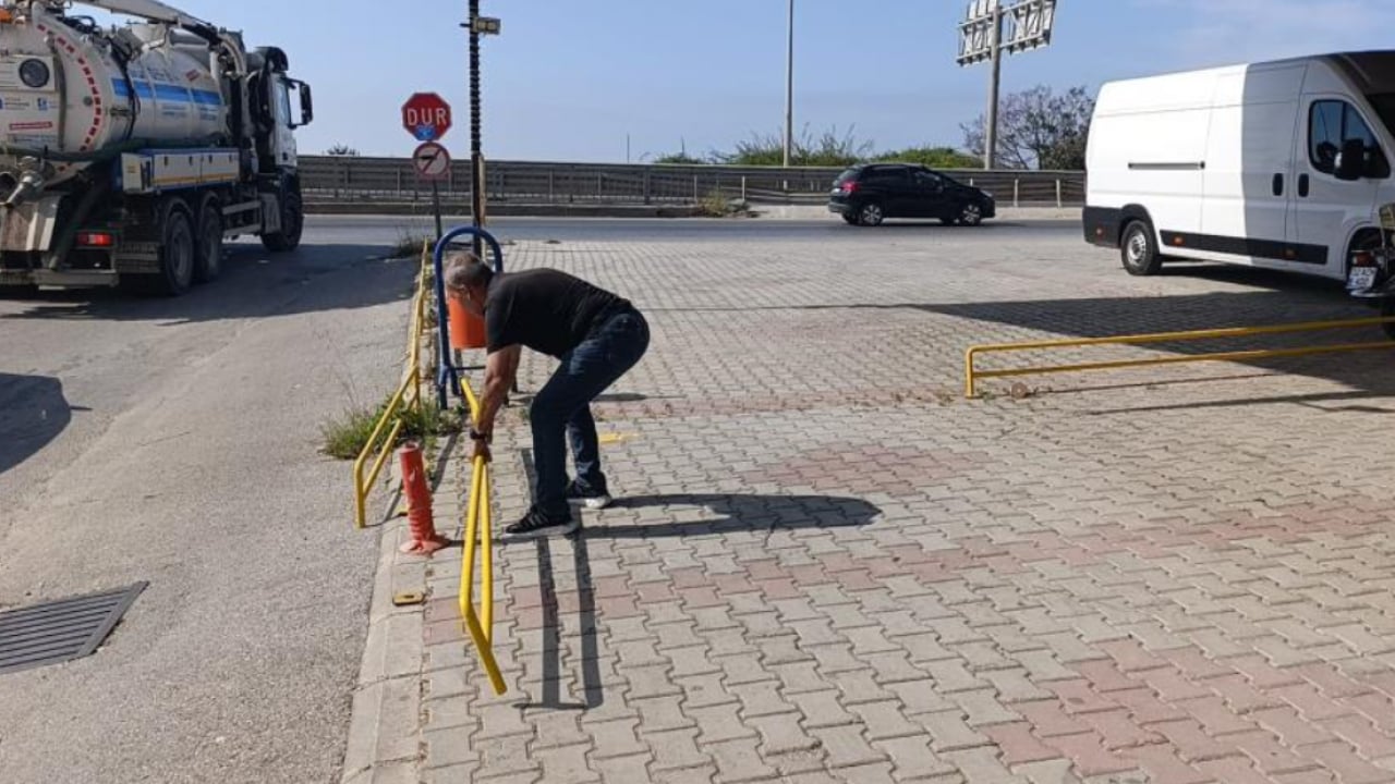 Foto - Köprülü kavşağı kapatan kaza: Zil zurna olan ayyaşlar mağdur olan vatandaşlar!