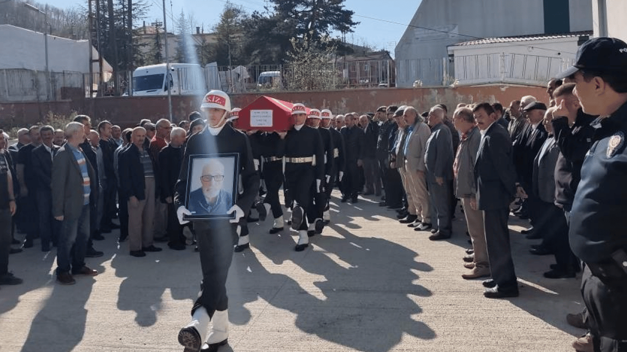 Foto - Kore gazisine son görev: Memleketi Akkuş'ta resmi tören düzenlendi