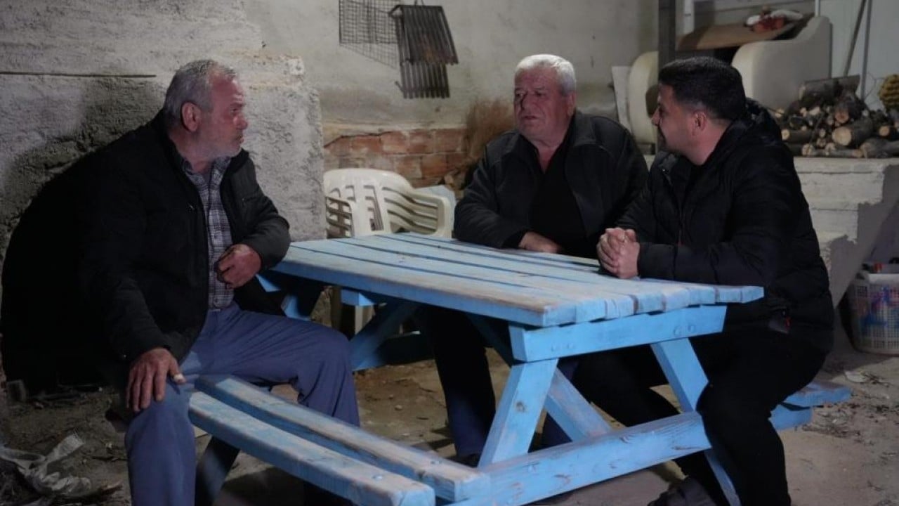 Foto - Korkudan evlerine giremediler Sokaklarda sabahladılar