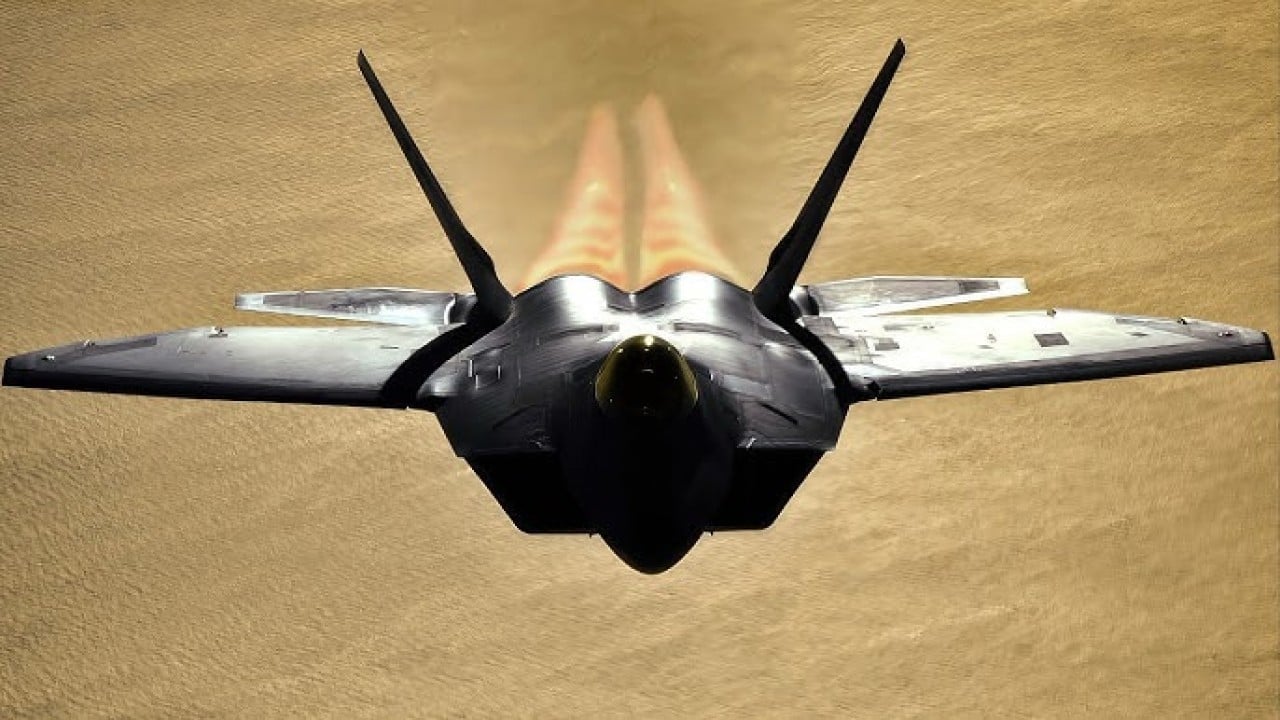 Foto - Korkulan oldu: F-22 savaş uçakları konuşlandırıldı