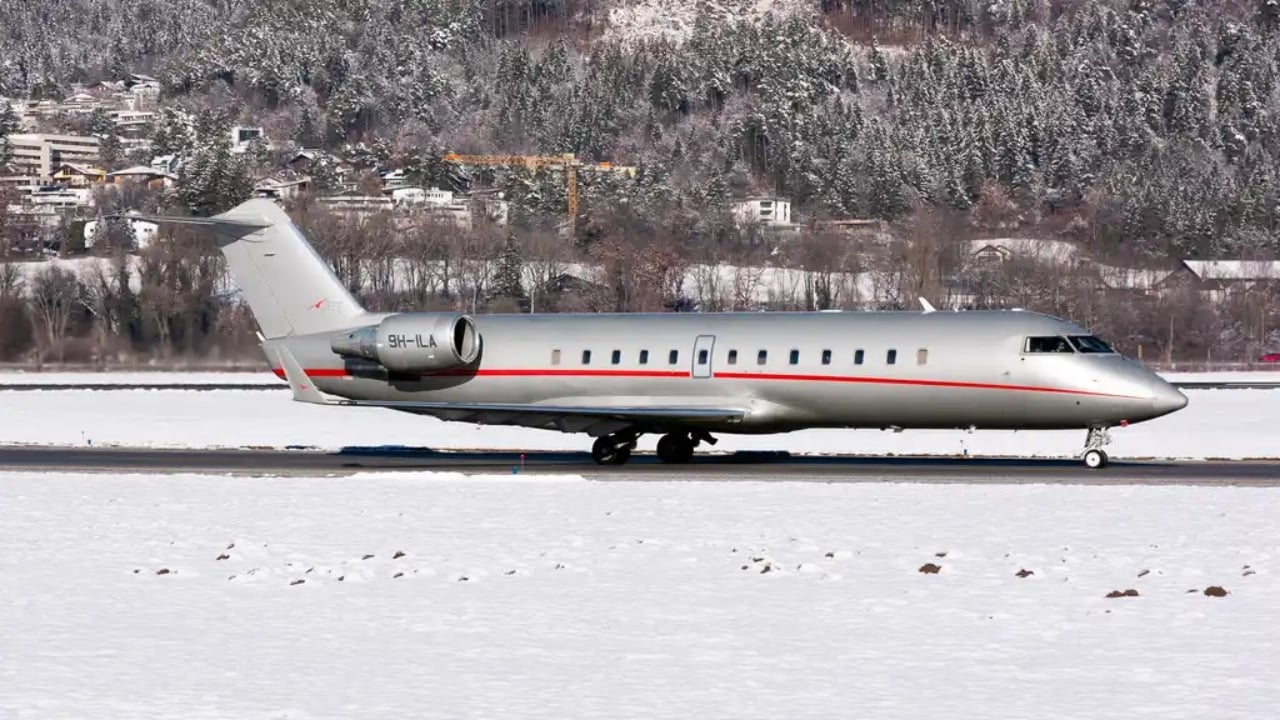 Foto - Korkunç kaza! 8 kişiyi taşıyan özel jet kalkış sırasında düştü