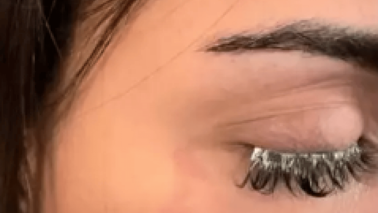 Foto - Korkunç olay: Kirpiklerini yaptırmaya gitti ama gözlerini yaktı... Kör olabilirdim! Görenleri şaşkına çevirdi