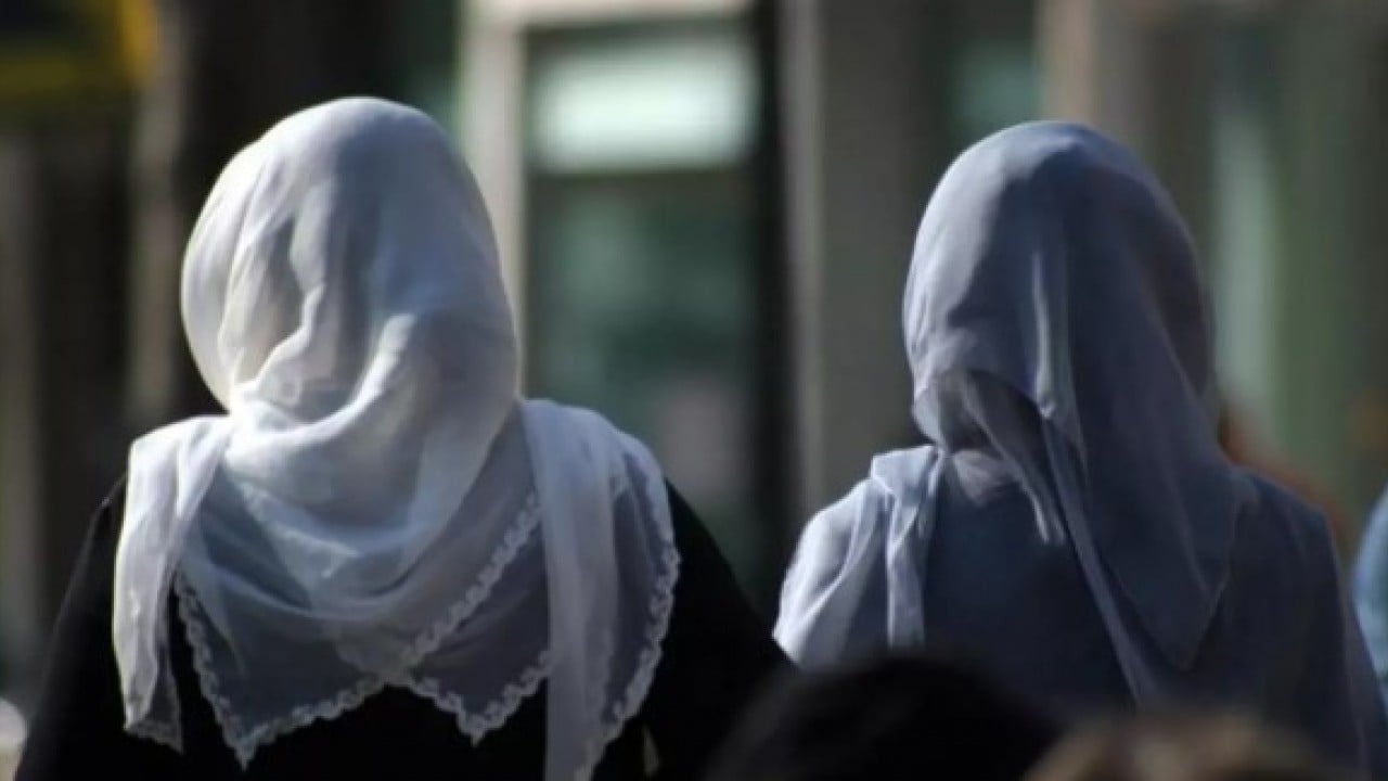 Foto - Kosova'dan skandal başörtüsü hamlesi! Karar kabul edildi!