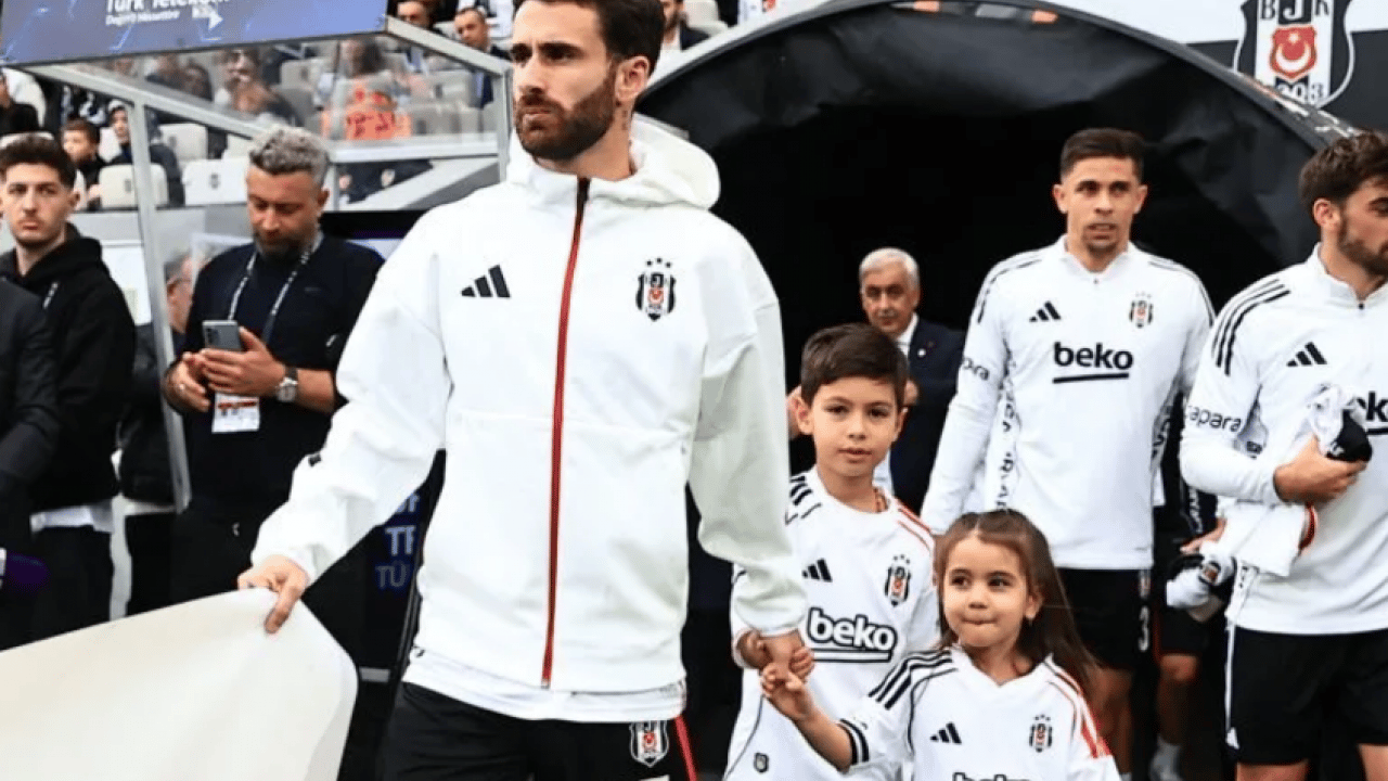 Foto - Kötü haber: Türkiye'nin en önemli dev takımında yaşananlara bak! Taraftar isyan etmesin de ne yapsın!