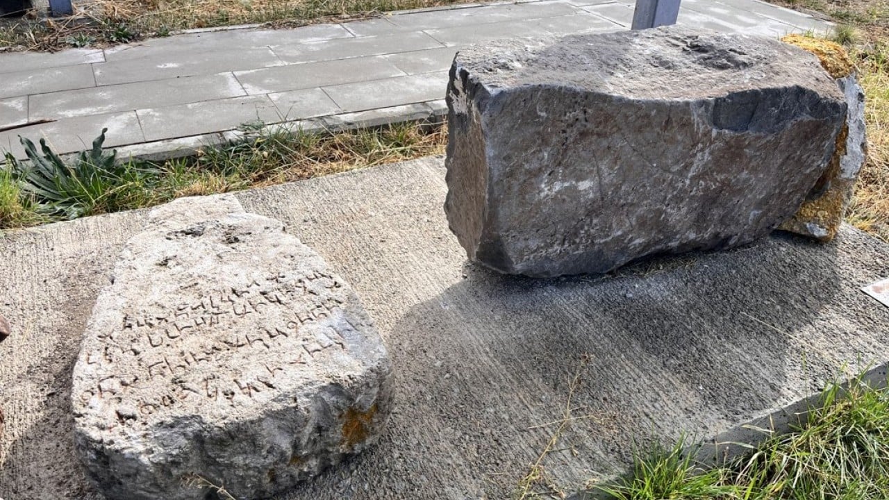 Foto - Köyde Aramice yazıt bulundu! Uzman ekipler incelemeye aldı