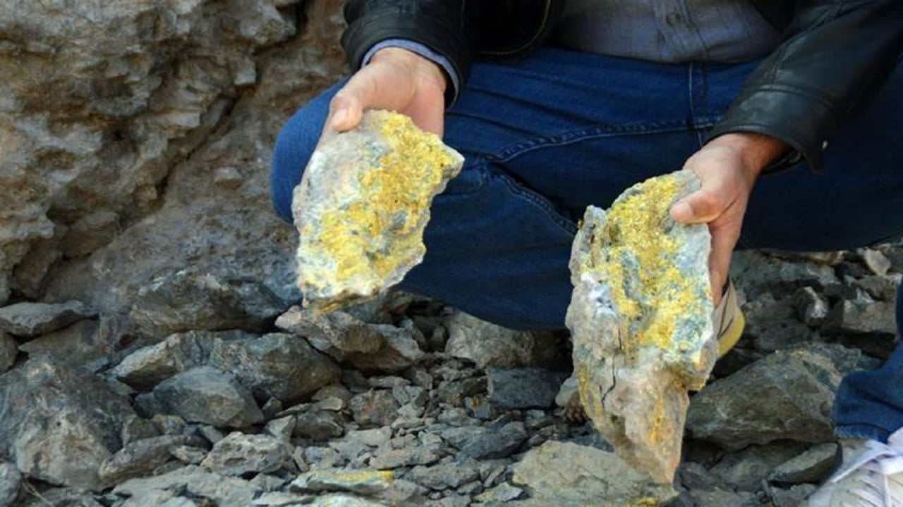 Foto - Köyün altından servet çıktı! 40 yıl boyunca delik deşik ettiler, sonunda bin 500 tonluk devasa altın madeni buldular