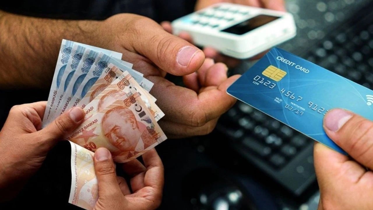 Foto - Kredi kartı ile 2,2 trilyon lira harcadık Parayı unuttuk