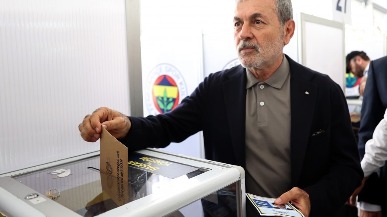 Foto - Kriz fışkırabilir artık: Büyük teknik direktörlük tercih krizi: Aykut Kocaman, Aziz Yıldırım'ı koltuktan indirecek!