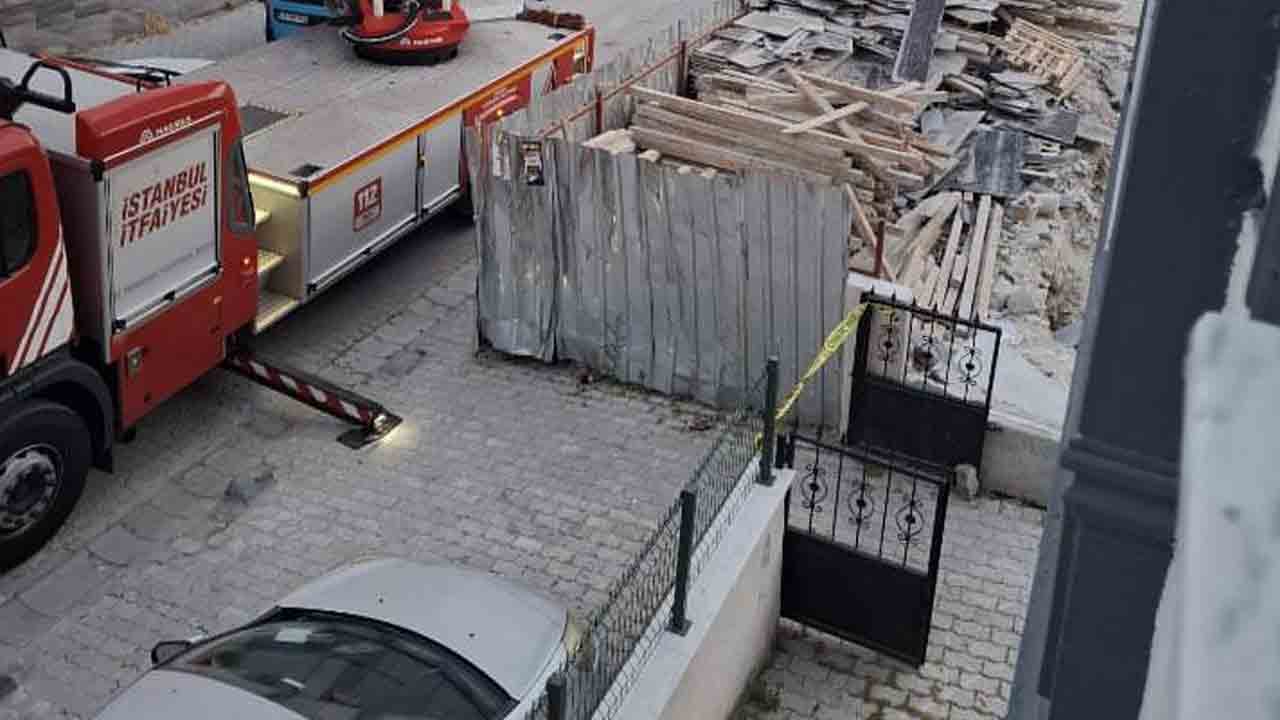 Foto - Küçükçekmece'de faciadan dönüldü: Binadaki 29 kişiyi itfaiye kurtardı