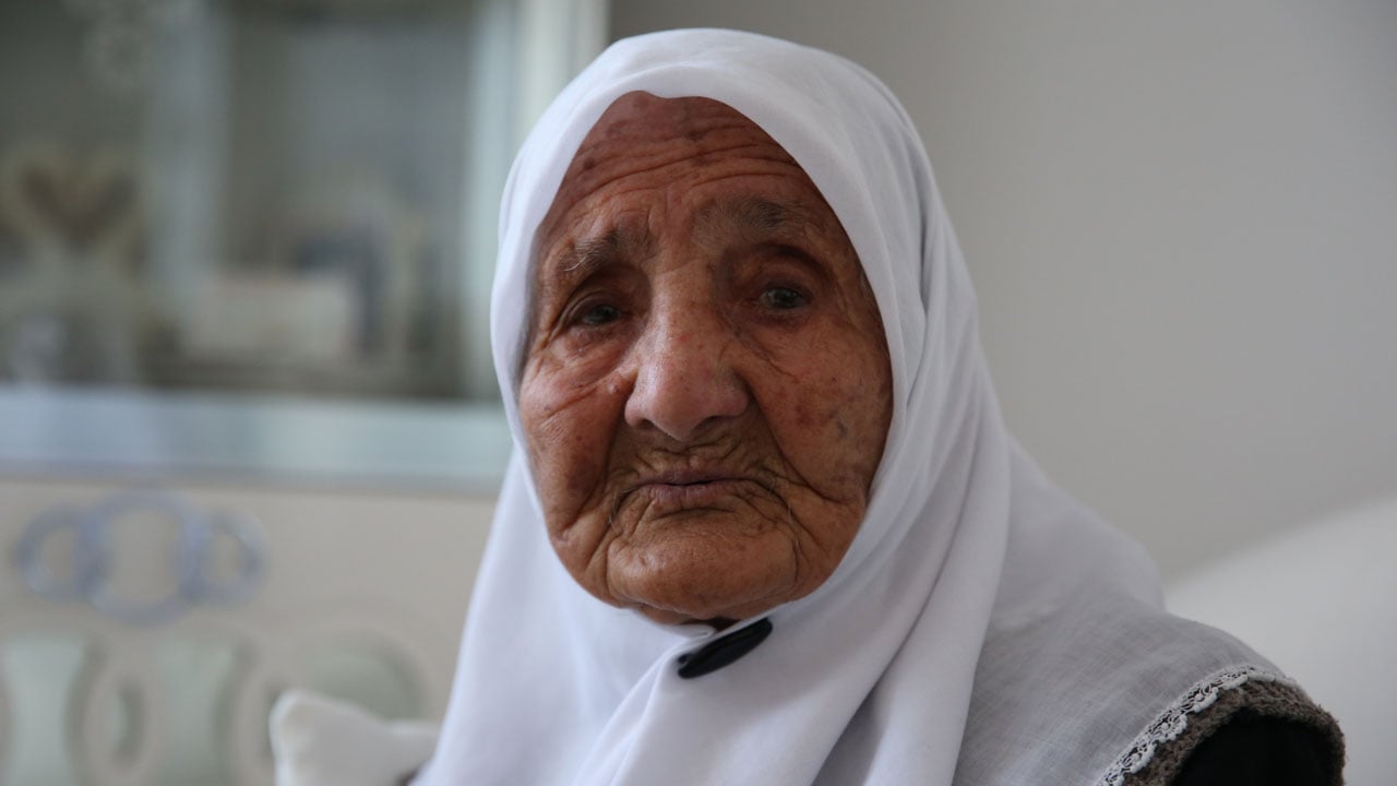 Foto - Kulağınıza küpe olsun! 110 yaşındaki Şemsi nine sırrını açıkladı