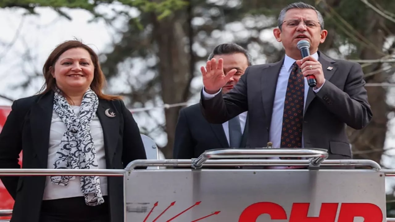 Foto - Kulisler kazan gibi kaynıyor! AK Parti’ye geçeceği öne sürülen isimden iddiaları güçlendiren hareket