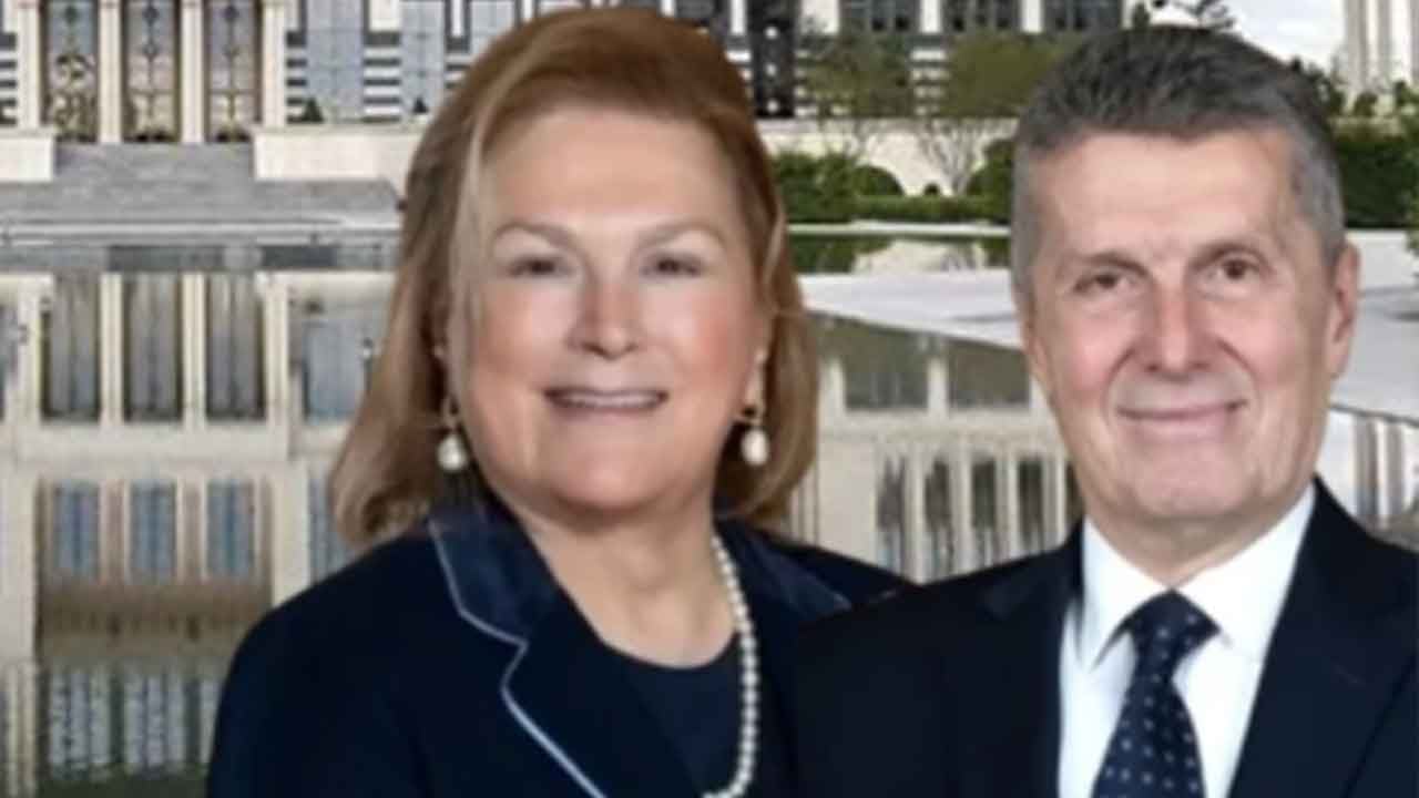 Foto - Külliye'de dikkat çeken görüşme! Güler Sabancı o ismi Başkan Erdoğan ile tanıştırdı, fotoğraf servis edilmedi